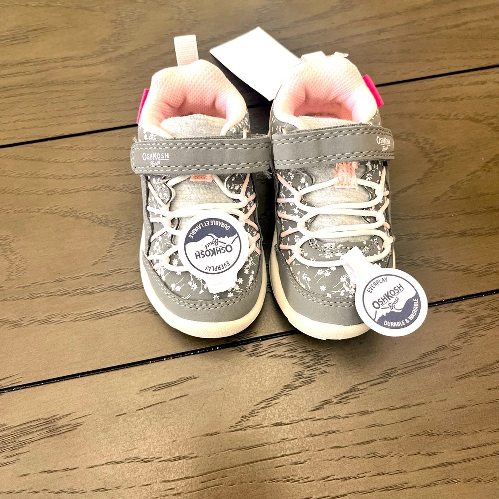 Girl, toddler OshKosh B’Gosh sneakers size 4